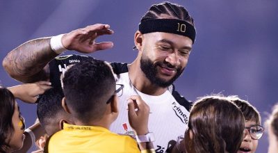 Augusto Melo tenta aval do CORI para viabilizar renovação de Memphis no Corinthians