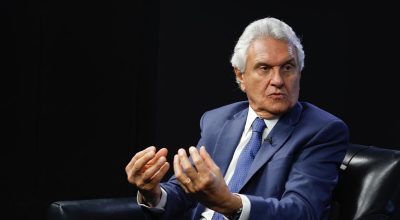 Caiado promete reduzir taxa de juros a 6% e inflação a 4% em sua candidatura