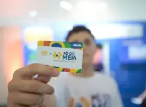 Calendário de pagamentos do Pé-de-meia em outubro e quem pode receber