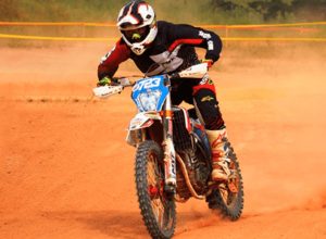 Campeonato de motocross em Linhares promete agitar o fim de semana com entrada gratuita