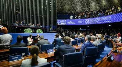 Congresso aprova emenda que extingue a escala 6×1 e garante dois dias de folga