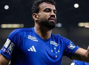 Cruzeiro supera desafios e vence Remo, consolidando-se no G4 do Brasileirão