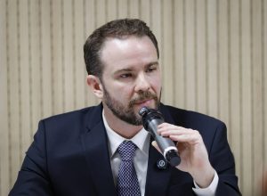 Dario Durigan defende responsabilidade fiscal em medidas do governo Lula
