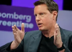 Ellison investe US$ 17 bilhões na aquisição da Warner pela Skydance