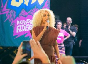 Erika Hilton inicia campanha de reeleição com apoio popular em São Paulo