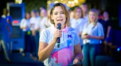 Ex-primeira dama confirma candidatura ao Senado em convenção do PL