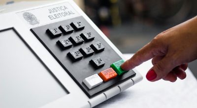 Filas de até uma hora marcam votação de brasileiros em Miami