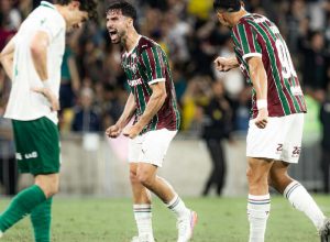 Fluminense encerra sequência negativa e supera Palmeiras em emocionante virada