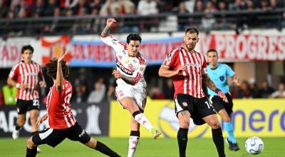 4 a 1 na Copa Libertadores. Corinthians derrota Santa Fe e segue 100% na Copa Li