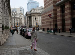 ativos e repercussões da decisão de manutenção dos juros pelo Banco da Inglaterr