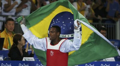 dois anos por violar regras antidoping. Em nota publicada nesta sexta-feira (8)