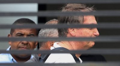 maioria da Corte por tramar um golpe para permanecer no poder após perder a elei