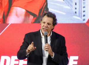 tugal, na capital paulista. Após desgastes na aprovação do governo federal, Lula