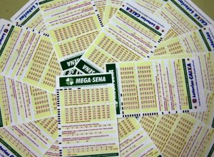 semana, às terças, quintas e sábados. As apostas podem ser feitas até às 20h (ho