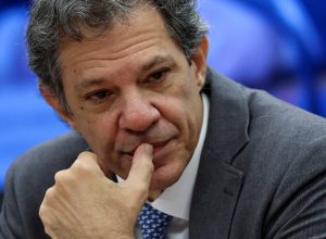 Mnistro da Fazenda, Fernando Haddad, participa de audiência na Câmara dos Deputados, em Brasília 24/09/2025 REUTERS/Adriano Machado
