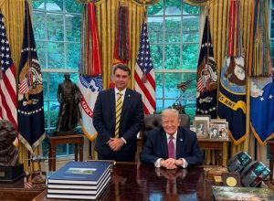 candidato à presidência foi a Washington Foto: Reprodução/Instagram @flaviobolsonaro