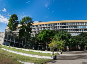 Na imagem, o campus da UFRJ (Universidade Federal do Rio de Janeiro)