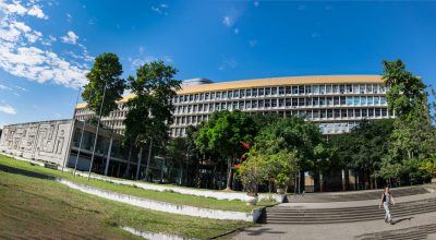 Na imagem, o campus da UFRJ (Universidade Federal do Rio de Janeiro)