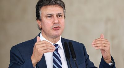 Na foto, o senador Camilo Santana