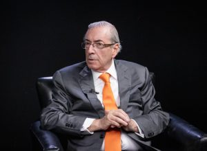 Nas mensagens trocadas com a servidora Mariângela Fialek, Cunha solicita a troca de Governador Valadares por outra cidade; na imagem, Eduardo Cunha