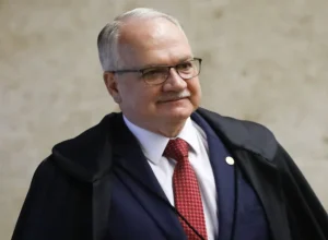 O ministro do STF ressaltou que a atuação contra o "bolso" do crime organizado aumenta a exposição de magistrados
