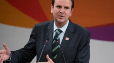 Eduardo Paes é oficializado como candidato ao governo do Rio pelo PSD e critica administrações passadas