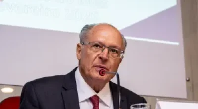 Alckmin destaca crescimento de exportações para a Europa em meio a tarifas dos EUA