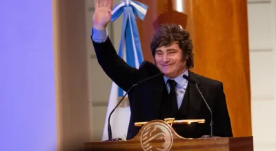 Moody's melhora classificação da Argentina, impulsionando reformas de Milei