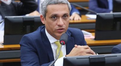 Gustavo Gayer solicita explicações de Mauro Vieira sobre a política brasileira em relação à Venezuela