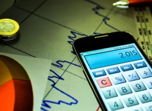 Indústria alerta que redução da jornada pode aumentar preços de máquinas em 6,2%