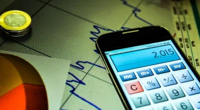 Indústria alerta que redução da jornada pode aumentar preços de máquinas em 6,2%