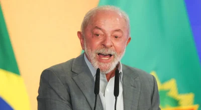 Lula intensifica críticas à oposição e busca conquistar eleitores indecisos