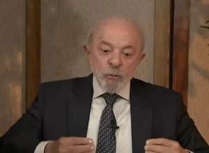 Lula questiona mudanças na escala 6 X 1 com Congresso mais conservador