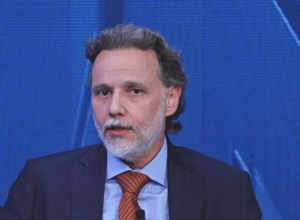 Lulinha entrega sigilos ao STF e se coloca à disposição da Justiça, afirma advogado