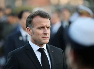 Macron condena violência em meio a protestos na França e promete punições severas