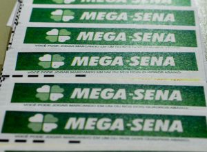 Mega-sena atinge R$ 100 milhões após novo sorteio sem ganhadores