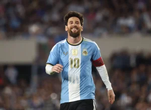 Messi se despede da seleção argentina em partida emocionante