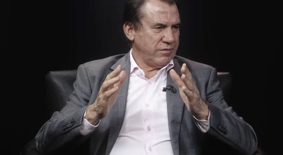 Ministro do trabalho critica Congresso e pede renovação política