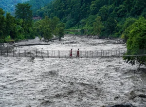 Nepal estima que custos de reconstrução após enchentes podem chegar a US$ 5 bilhões