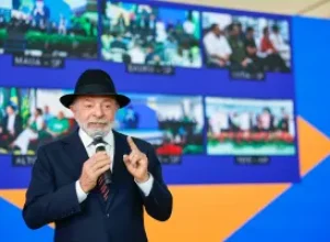Paraguai convoca embaixador brasileiro após declarações de Lula sobre guerra histórica
