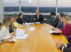 Procuradoria aponta desigualdade de tratamento da Meta em campanhas eleitorais