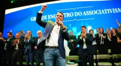 PSDB do Piauí apoia Flávio Bolsonaro e propõe união da oposição