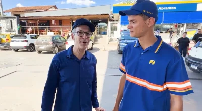 Romeu Zema revive experiência como frentista em vídeo nas redes sociais