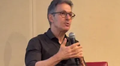 Zema critica tom de Milei, mas concorda com suas declarações sobre o Brasil